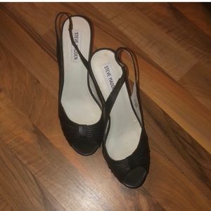 Steve Madden peep toe heels. Minimal wear.